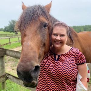 Meet your Posher, Maura